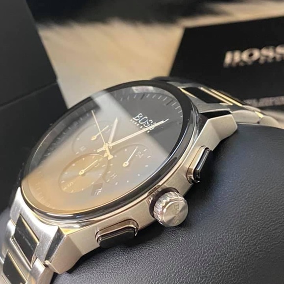 Hugo Boss Men’s Peak Chronograph Watch
Case Size: 44mm
MSRP: $598 - Picture 4 of 10